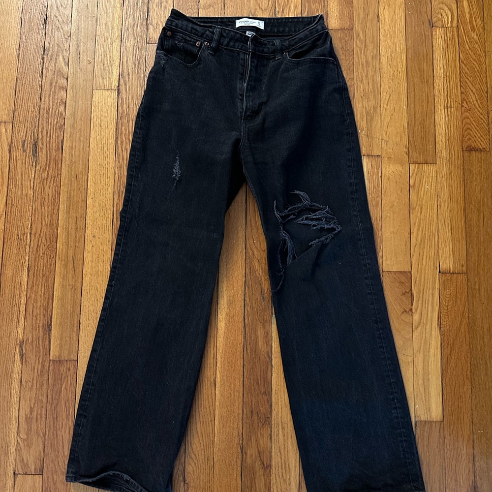 Abercrombie & Fitch Black High-Rise Distressed Jeans